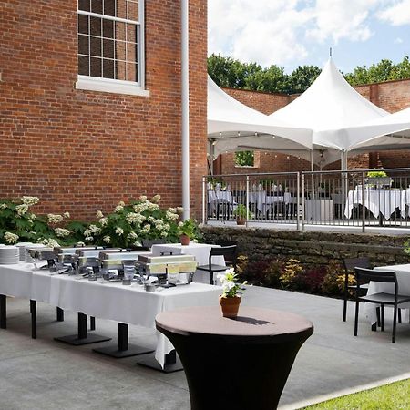 Fairfield Inn & Suites Madison Historic Eagle Cotton Mill 외부 사진