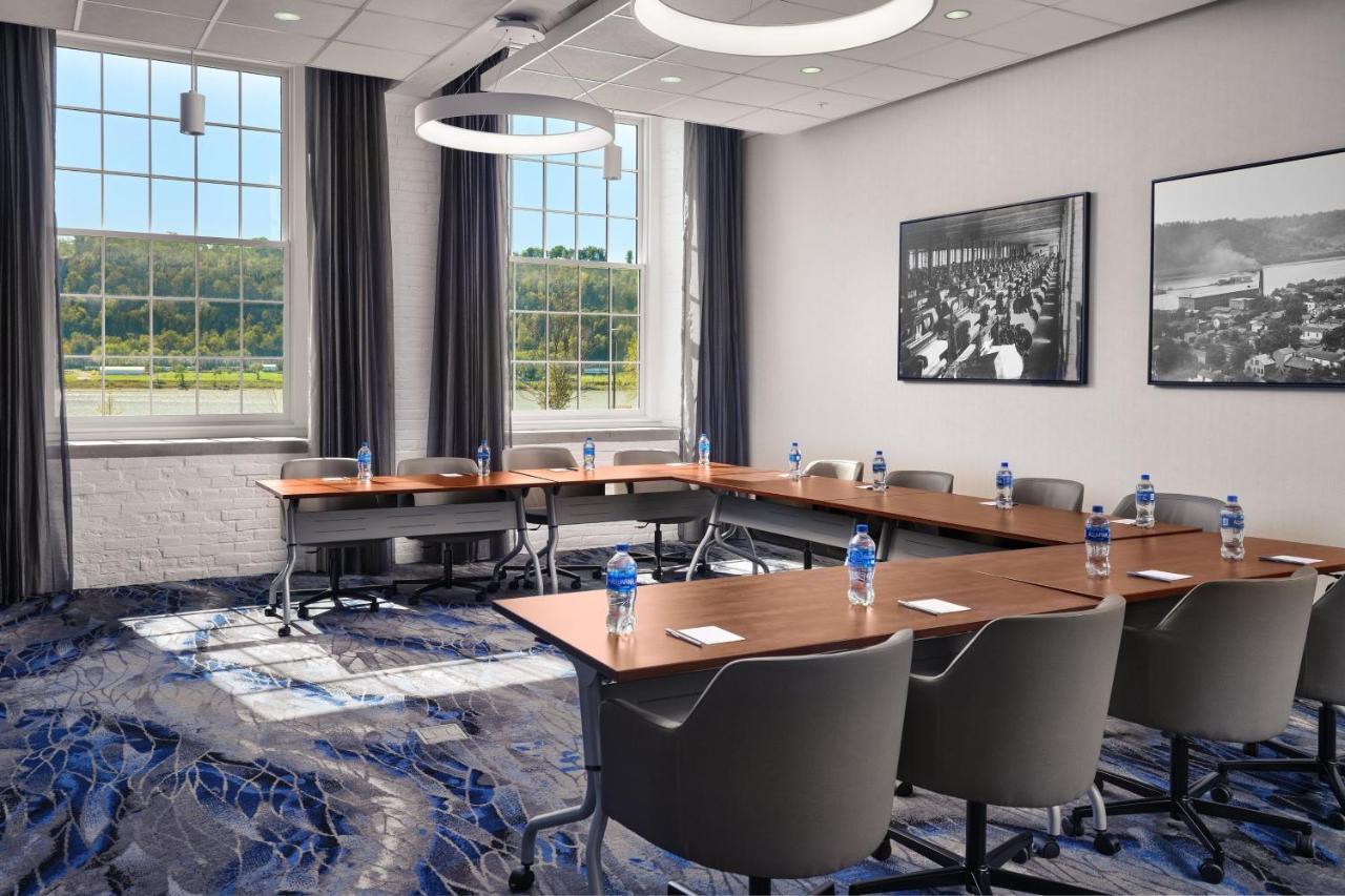 Fairfield Inn & Suites Madison Historic Eagle Cotton Mill 외부 사진