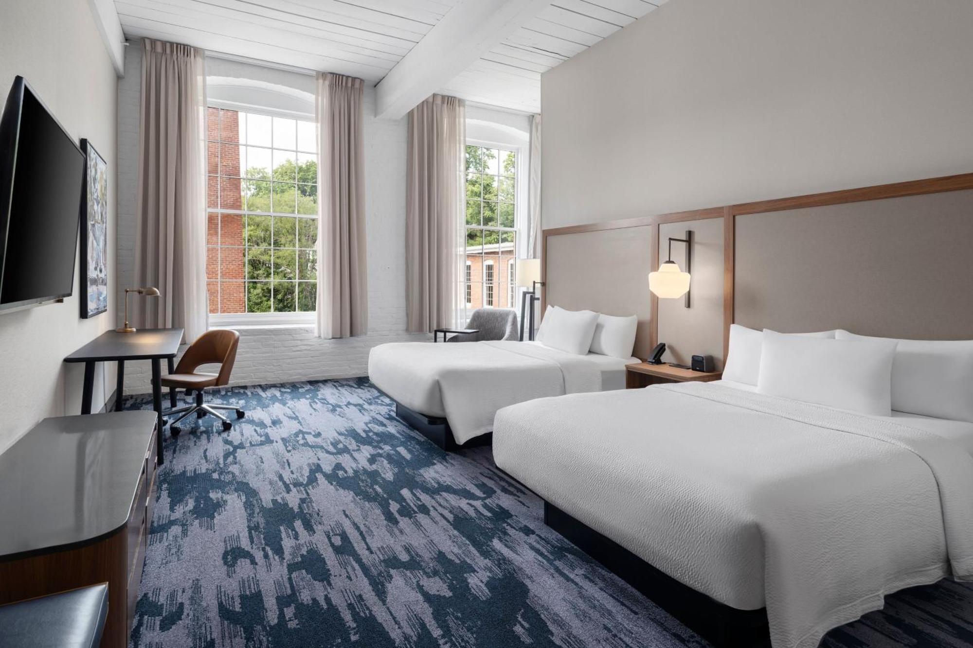 Fairfield Inn & Suites Madison Historic Eagle Cotton Mill 외부 사진