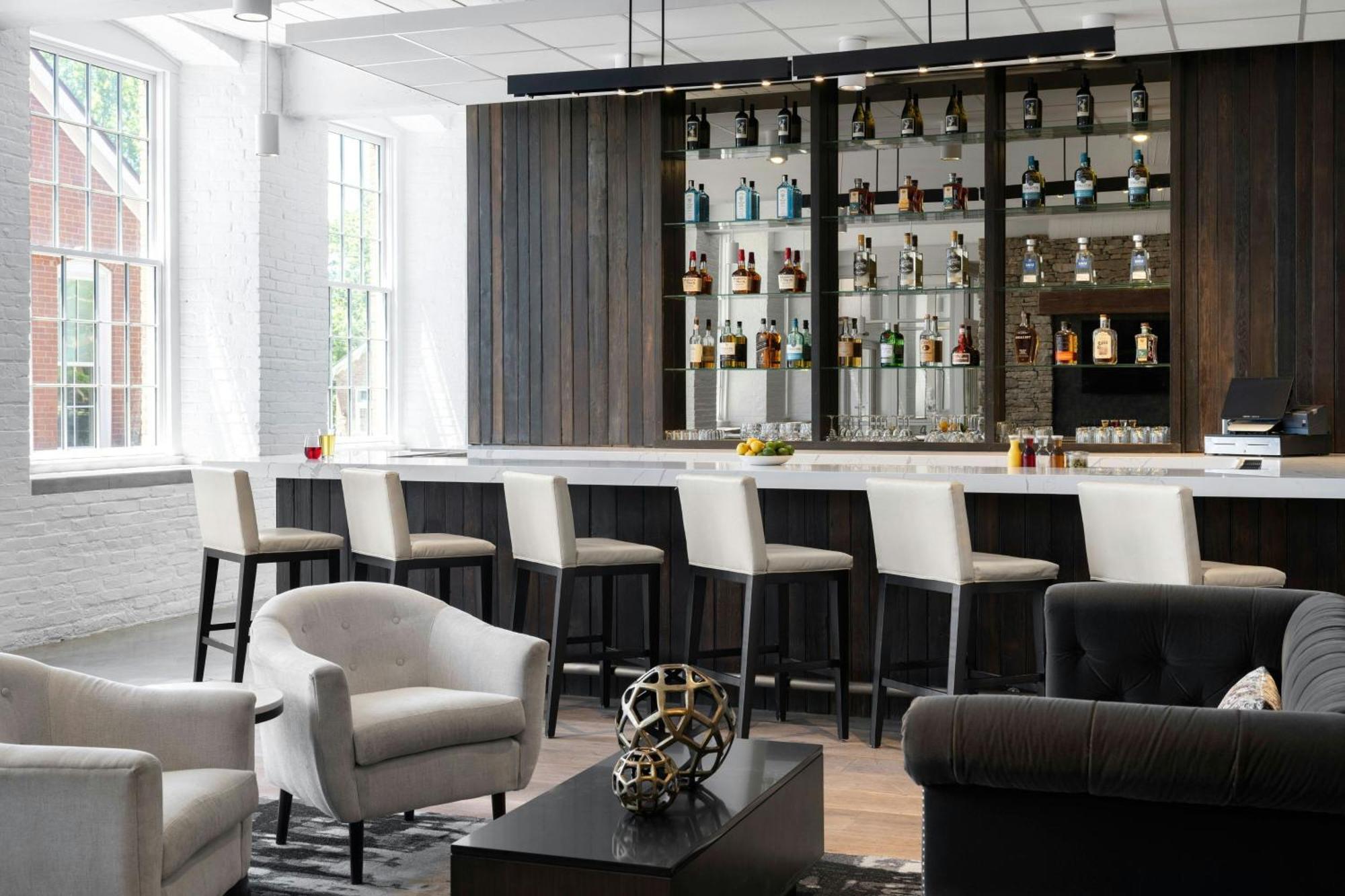 Fairfield Inn & Suites Madison Historic Eagle Cotton Mill 외부 사진